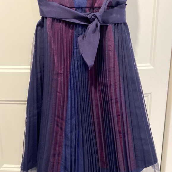 BCBG cocktail dresse - Picture 3 of 4